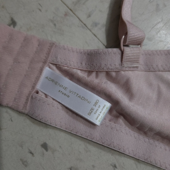 adrienne vittadini | Elegant Pink Striped Bra 38D - Picture 7 of 8
